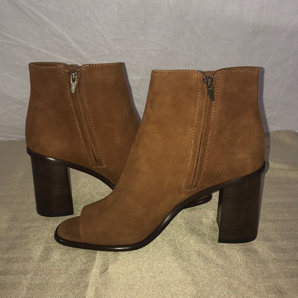 NEW FRYE Amy Side Ghillie Ankle Boot - Picture 5 of 8